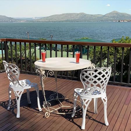 Marina Views Guesthouse Hartbeespoort Esterno foto