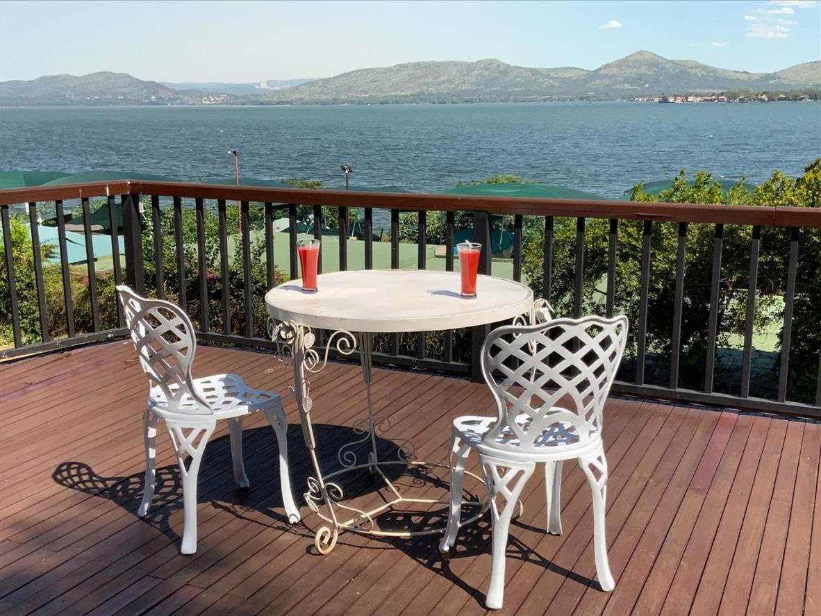Marina Views Guesthouse Hartbeespoort Esterno foto